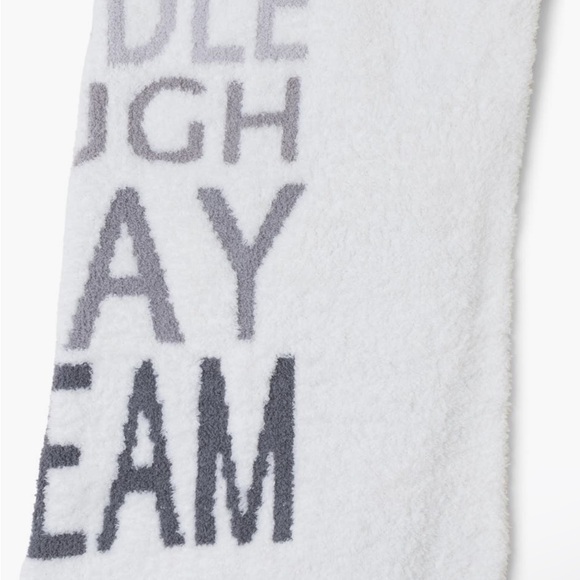 【BRAND NEW】CozyChic™ Cuddle Laugh Play Dream
Stroller Blanket - Picture 4 of 5